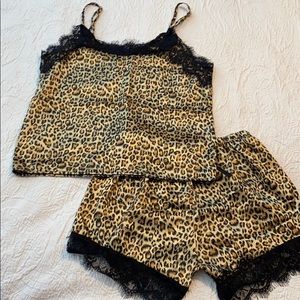 Leopard silky camisole and short set sz s/m